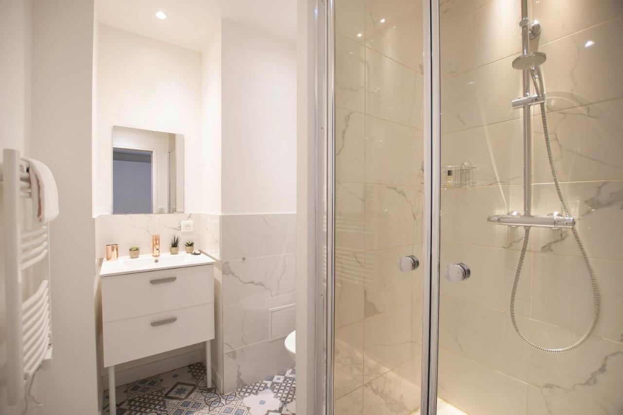 פריז Bel Appartement Idealement Situe - Tour Eiffel מראה חיצוני תמונה